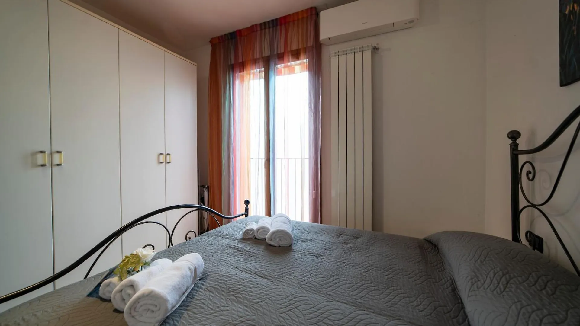 In Suite Lake 3 Pilzone