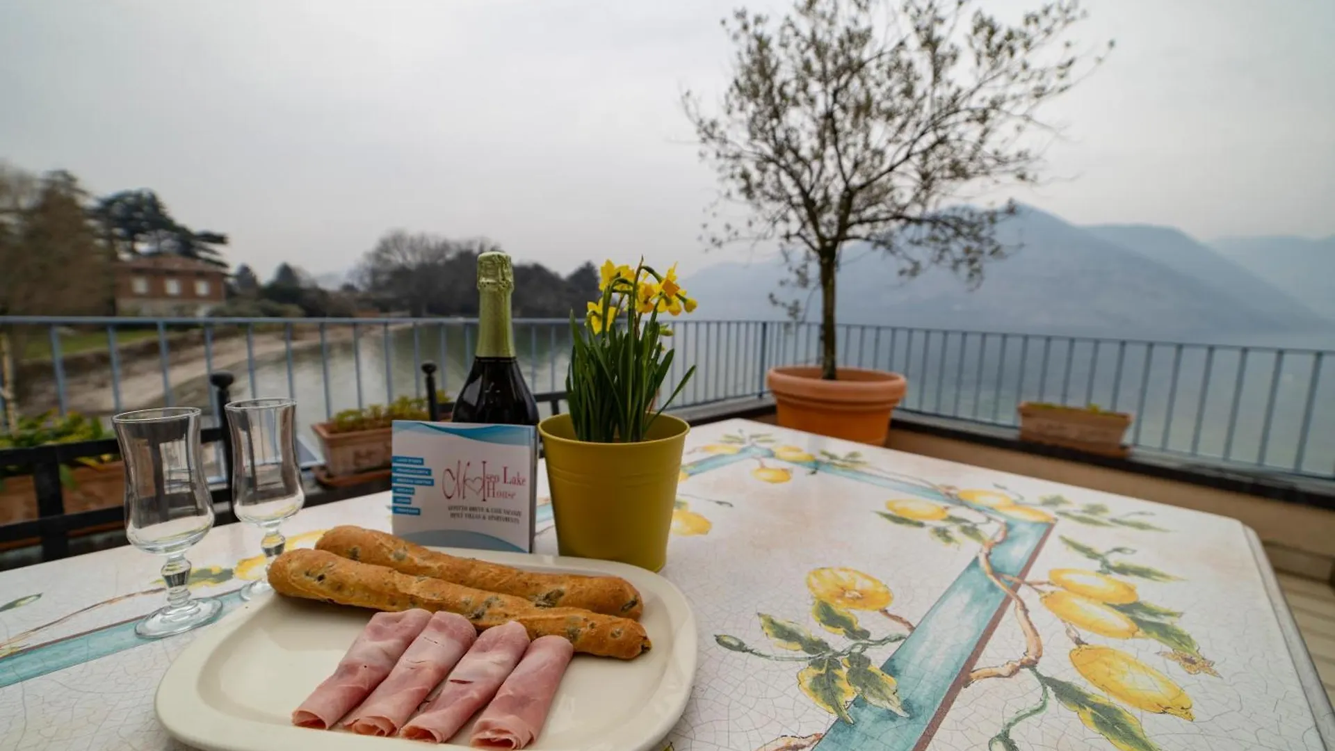 In Suite Lake 3 Pilzone Apartamento